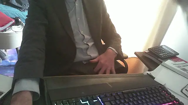 shyfrenchcock1 online show from February 18, 2025, 2:49 pm