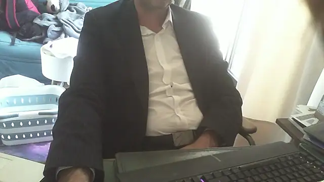 shyfrenchcock1 online show from May 12, 2026, 1:50 pm