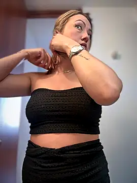 VIOLETA-25  online show from December 4, 2025, 2:05 pm