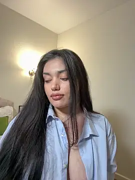 Sweet Khalifa  online show from February 4, 2026, 3:07 pm