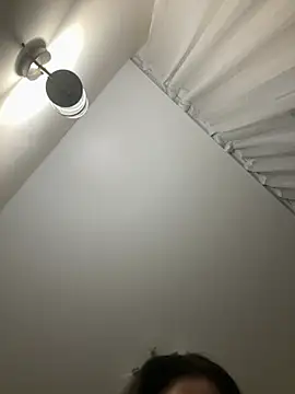 Sweet Khalifa  online show from December 29, 2024, 7:43 pm