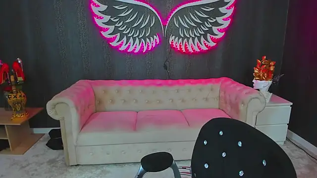 anemarieejolie online show from September 28, 2025, 4:25 pm