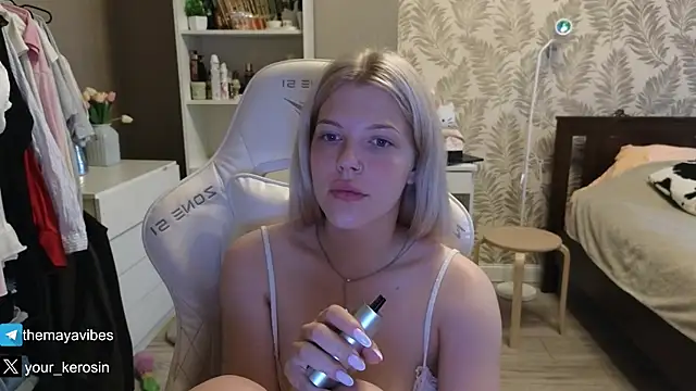 Maya Rave online show from August 1, 2026, 3:26 am