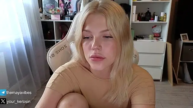 Maya Rave online show from June 27, 2026, 3:34 am