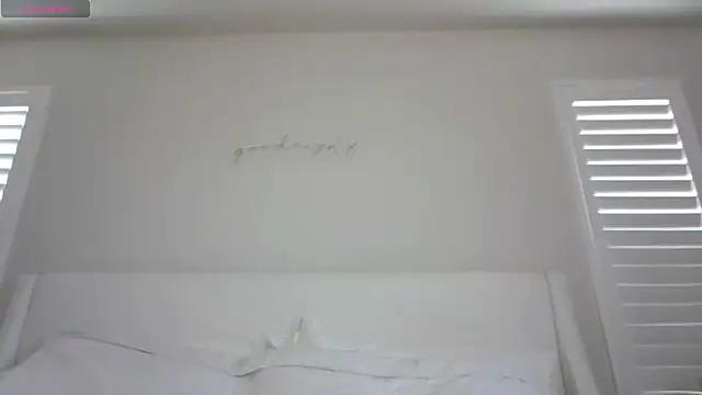 mixedasiangirl online show from September 26, 2025, 6:37 pm