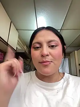 Snapshot of PoliBenett_ chatting on February 21, 2025, 9:11 pm PoliBenett online show from February 21, 2025, 9:11 pm