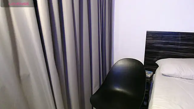 Snapshot of FaustoCock chatting on March 18, 2025, 12:39 pm FaustoCock online show from March 18, 2025, 12:39 pm