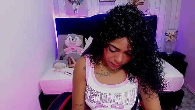 Edelaine rogers online show from September 12, 2025, 5:07 am