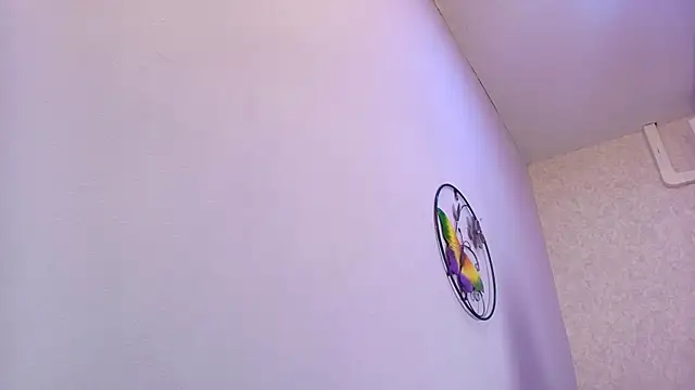 Amy wats0n online show from December 2, 2025, 7:04 pm