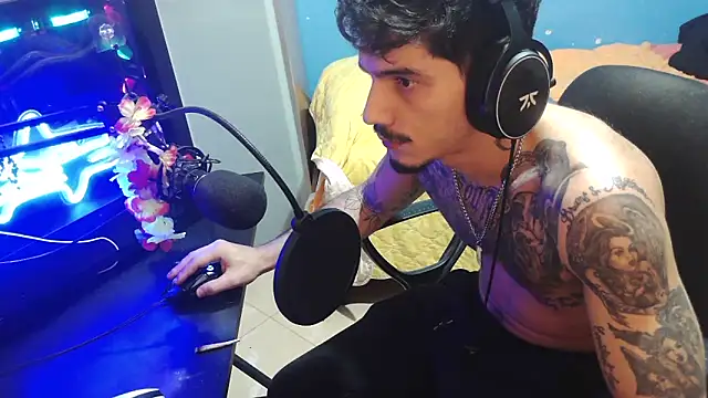 Badboyi1997 online show from October 24, 2025, 2:21 am