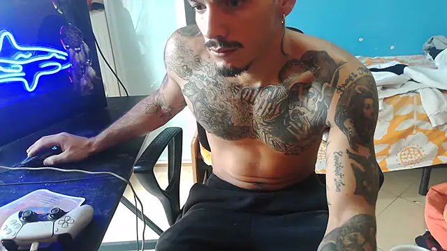 Badboyi1997 online show from October 1, 2025, 12:20 pm