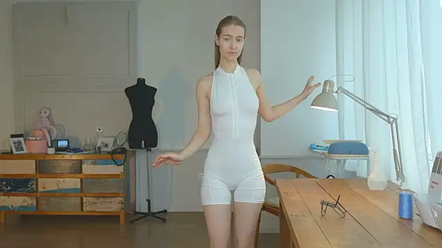 solar bella online show from January 20, 2025, 11:02 am