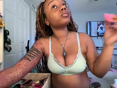 Snapshot of strip4faith chatting on February 26, 2026, 8:42 pm strip4faith online show from February 26, 2026, 8:42 pm