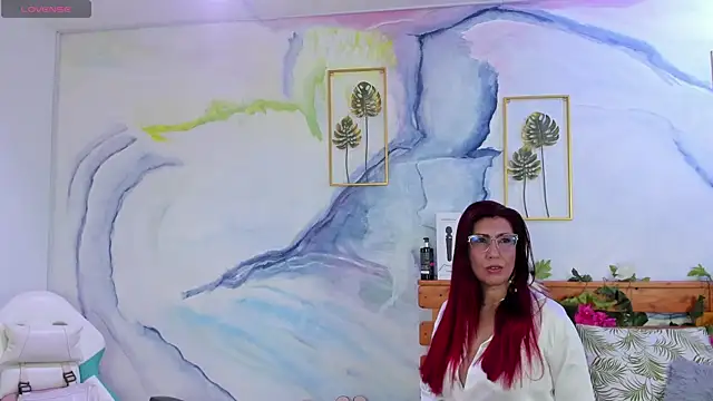 Perla Franco online show from October 7, 2025, 5:19 am