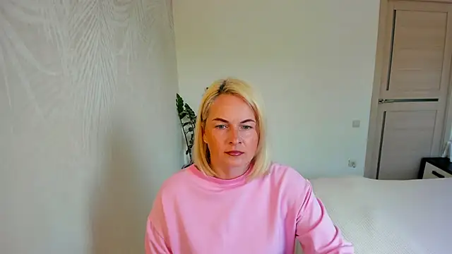 Alicee Gracee online show from June 21, 2026, 8:20 am