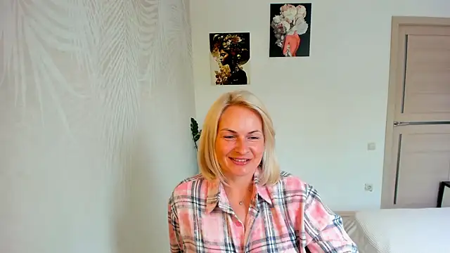 Alicee Gracee online show from July 5, 2026, 9:49 am