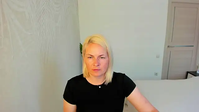 Alicee Gracee online show from June 10, 2026, 8:59 am