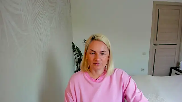 Alicee Gracee online show from June 26, 2026, 9:04 am