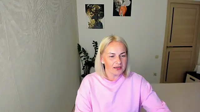 Alicee Gracee online show from June 30, 2026, 7:36 pm