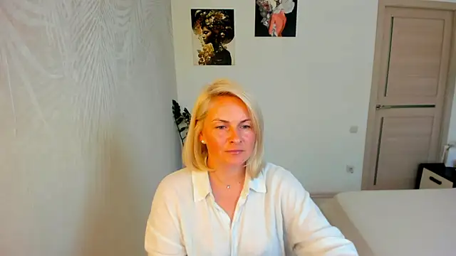 Alicee Gracee online show from July 9, 2026, 9:32 am