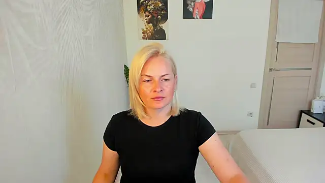 Alicee Gracee online show from July 12, 2026, 9:32 am