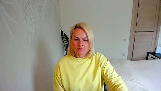 Alicee Gracee online show from June 22, 2026, 8:55 am