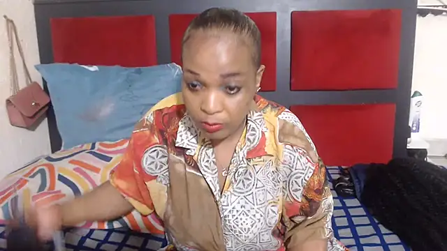 MaximTease24 online show from July 7, 2026, 5:38 pm