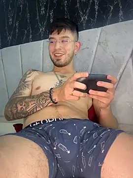 Anthony-Martin online show from March 10, 2025, 11:27 pm