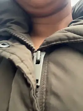 ScarletAss online show from September 25, 2025, 5:13 am