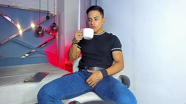 Lucii fer  online show from March 14, 2026, 11:38 am