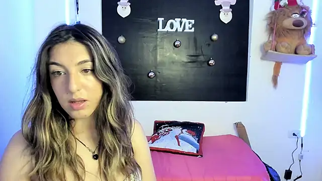 queen-natty online show from December 9, 2024, 2:56 am