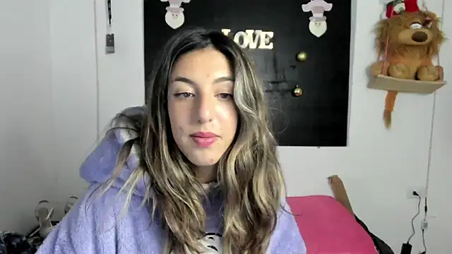 queen-natty online show from December 9, 2024, 6:01 am