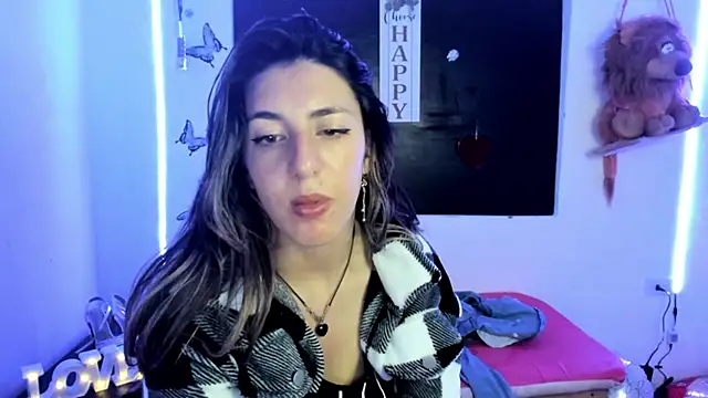 queen-natty online show from March 9, 2025, 6:39 am