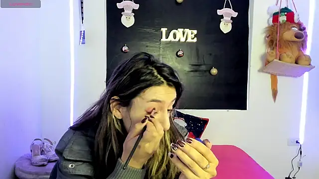 queen-natty online show from December 22, 2024, 9:31 pm