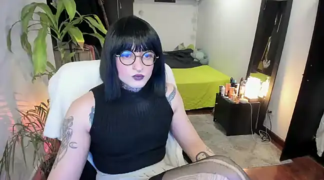 ShiiraVelkor online show from March 10, 2025, 9:07 pm