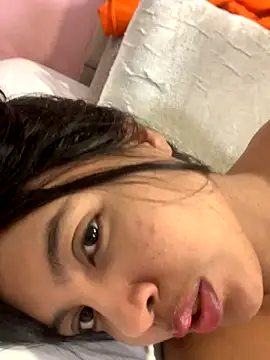 nicole fisherr online show from October 16, 2025, 3:37 am