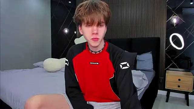 Snapshot of braxiboy chatting on February 1, 2025, 6:54 am braxiboy online show from February 1, 2025, 6:54 am