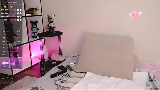 Snapshot of viamoon chatting on March 7, 2026, 4:08 am viamoon online show from March 7, 2026, 4:08 am