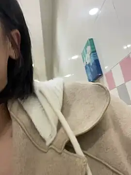 Bella0815 online show from February 17, 2025, 11:02 am