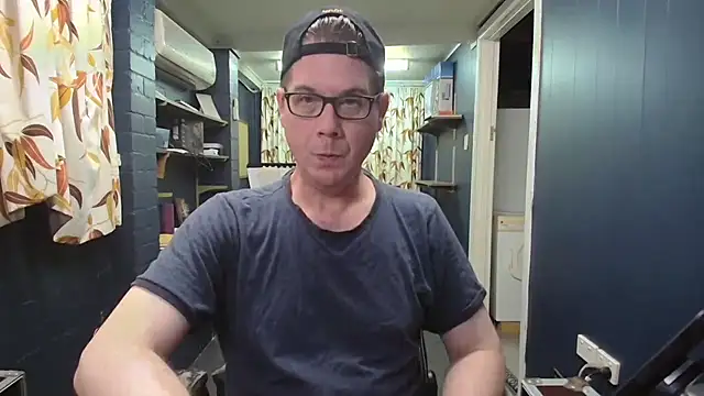 Snapshot of tilobinder chatting on December 15, 2025, 12:55 pm tilobinder online show from December 15, 2025, 12:55 pm