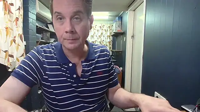 Snapshot of tilobinder chatting on November 1, 2025, 4:12 pm tilobinder online show from November 1, 2025, 4:12 pm