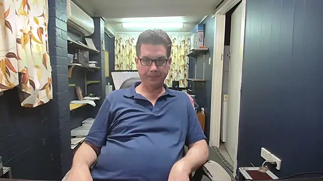 Snapshot of tilobinder chatting on December 5, 2025, 2:48 pm tilobinder online show from December 5, 2025, 2:48 pm