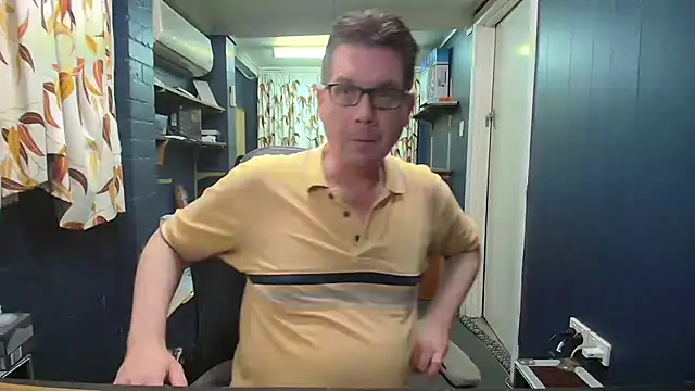 Snapshot of tilobinder chatting on November 25, 2025, 2:06 pm tilobinder online show from November 25, 2025, 2:06 pm