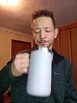 MasterForgedRayy online show from February 10, 2025, 2:05 pm