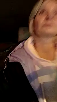 Milen Milf online show from December 3, 2024, 1:27 pm