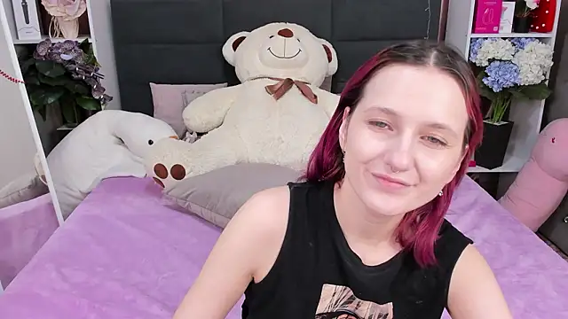 Snapshot of MiaKarlos chatting on February 7, 2026, 1:35 am MiaKarlos online show from February 7, 2026, 1:35 am