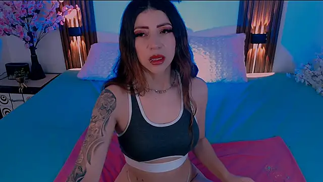 AmyHE online show from September 26, 2025, 9:38 am