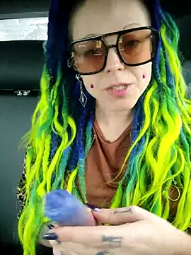 EdgesOfReality online show from November 10, 2025, 8:08 am