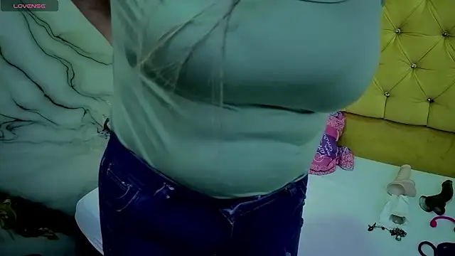 miisevvie  online show from February 5, 2026, 1:34 am