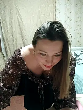 Snapshot of VselenaSun402 chatting on February 11, 2026, 2:17 pm VselenaSun402 online show from February 11, 2026, 2:17 pm